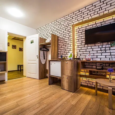 Fox Aparthotel